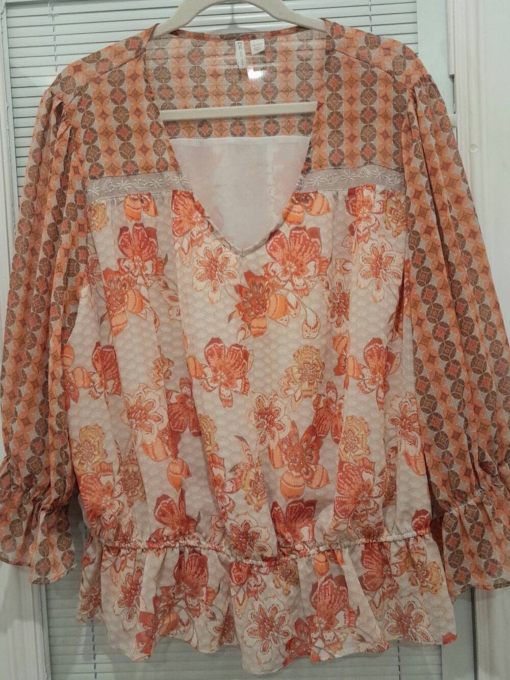 Cato Plus Size 22–24 Boho Floral Blouse Orange V-Neck Ruffle Hem
